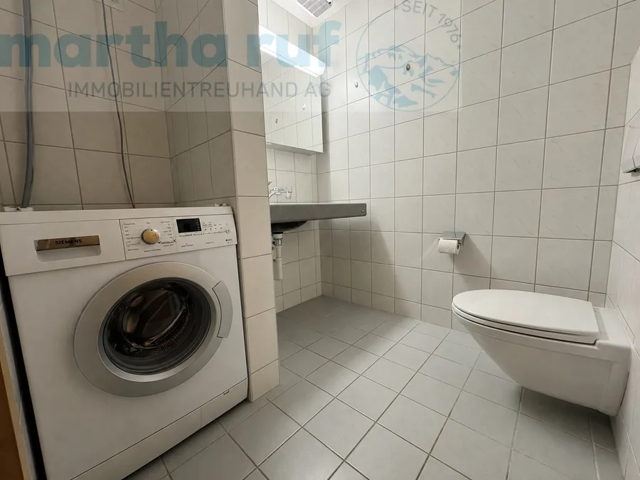 Grosszügige 3.5-Zimmer-Dachwohnung mit Galerie – Foto 11 von 13