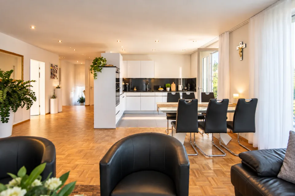 Über den Dächern von Herisau - exklusive 5.5-Zimmer-Attikawohnung m... – Foto 6 von 21