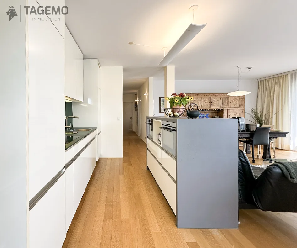 A due minuti a piedi dal lago. Terrazza di 100 m². Uno spazio libero che si trova raramente a Lucerna. – foto 9 di 21