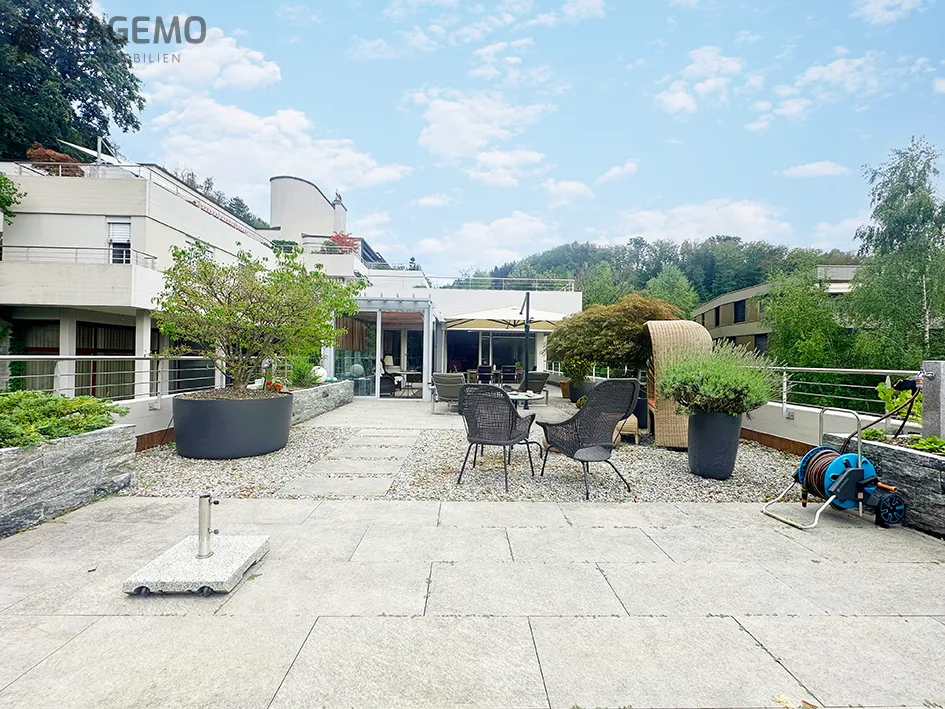 A due minuti a piedi dal lago. Terrazza di 100 m². Uno spazio libero che si trova raramente a Lucerna. – foto 15 di 21