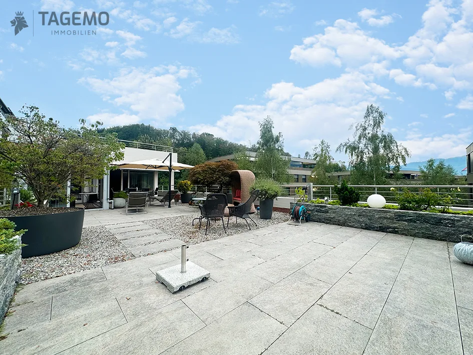 A due minuti a piedi dal lago. Terrazza di 100 m². Uno spazio libero che si trova raramente a Lucerna. – foto 14 di 21