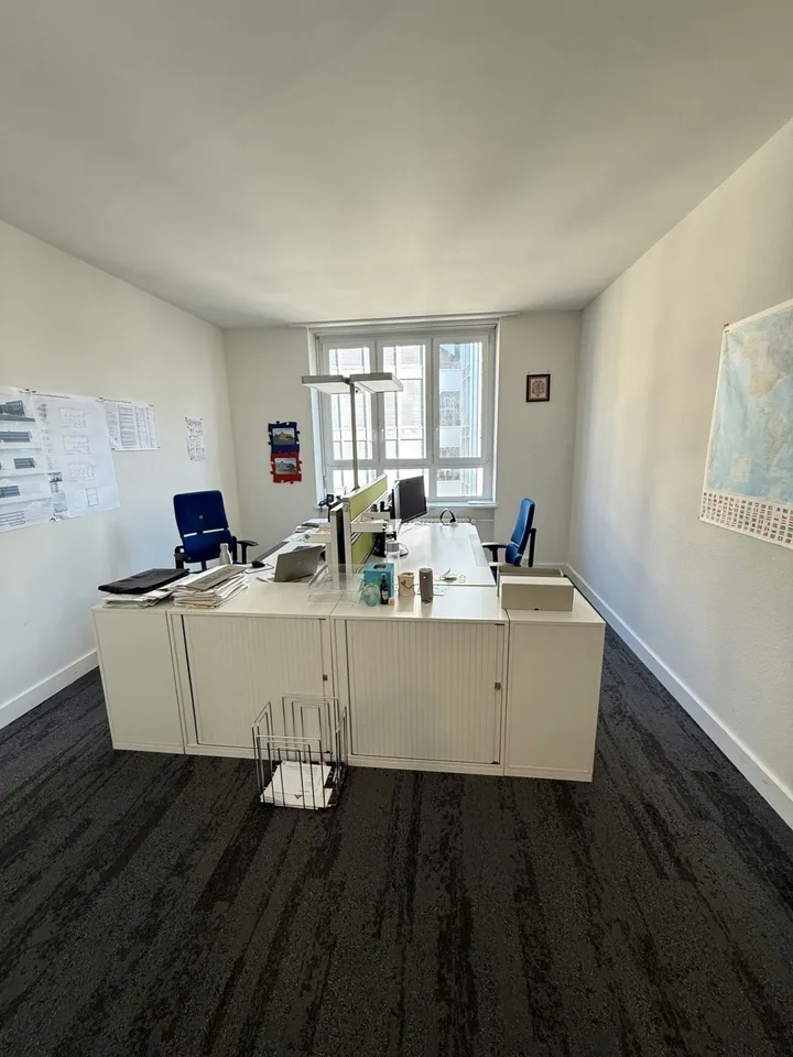Entreprise en Emplacement Privilégié - Espaces de Bureau à Zurich-Enge