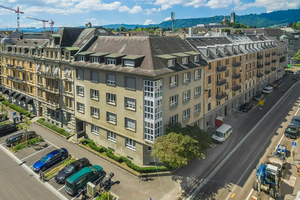 Entreprise en Emplacement Privilégié - Espaces de Bureau à Zurich-Enge