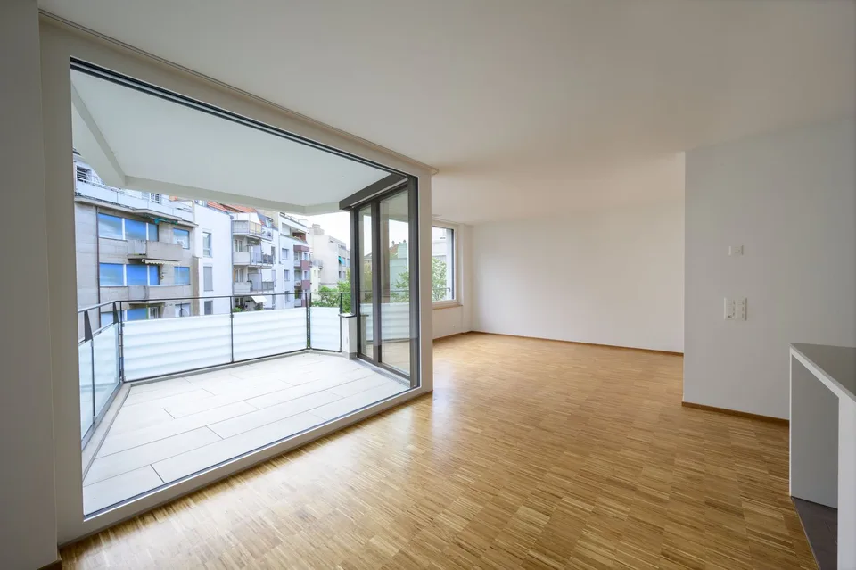 Modern 3-room apartment with large balcony – photo 4 of 10