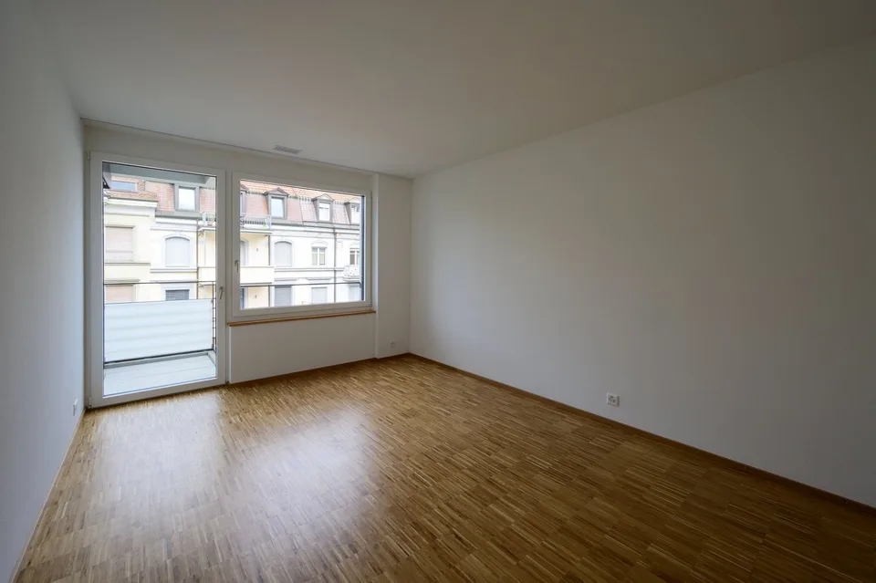 Modern 3-room apartment with large balcony – photo 8 of 10