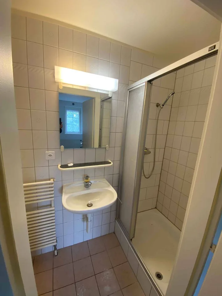 Studio von 20 m2 im Zentrum des Dorfes Agiez (1352)