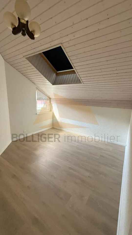 ZU VERKAUFEN: PRÄCHTIGES 4,5-ZIMMER-WOHNUNG IN PPE MIT 137 M2 – Foto 8 von 13