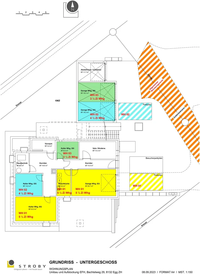 Grande nuovo appartamento in mansarda in posizione centrale con vista sulla montagna, garage incluso