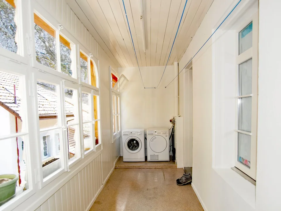Charming old town residential and commercial house, centrally located – photo 7 of 13