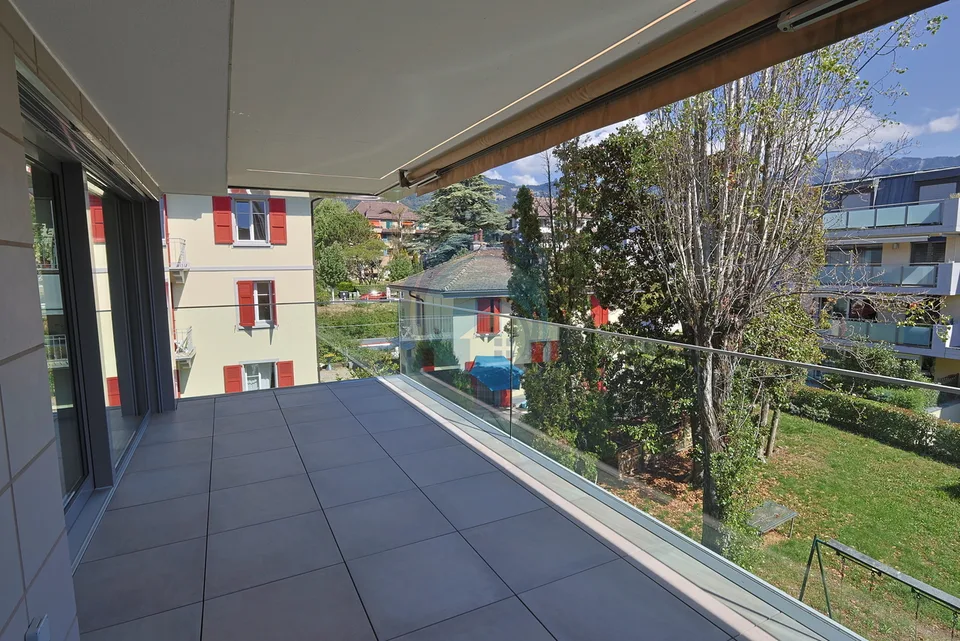 LOT N6: MAGNIFICENT NEW 2.5-ROOM APARTMENT WITH LARGE BALCONY