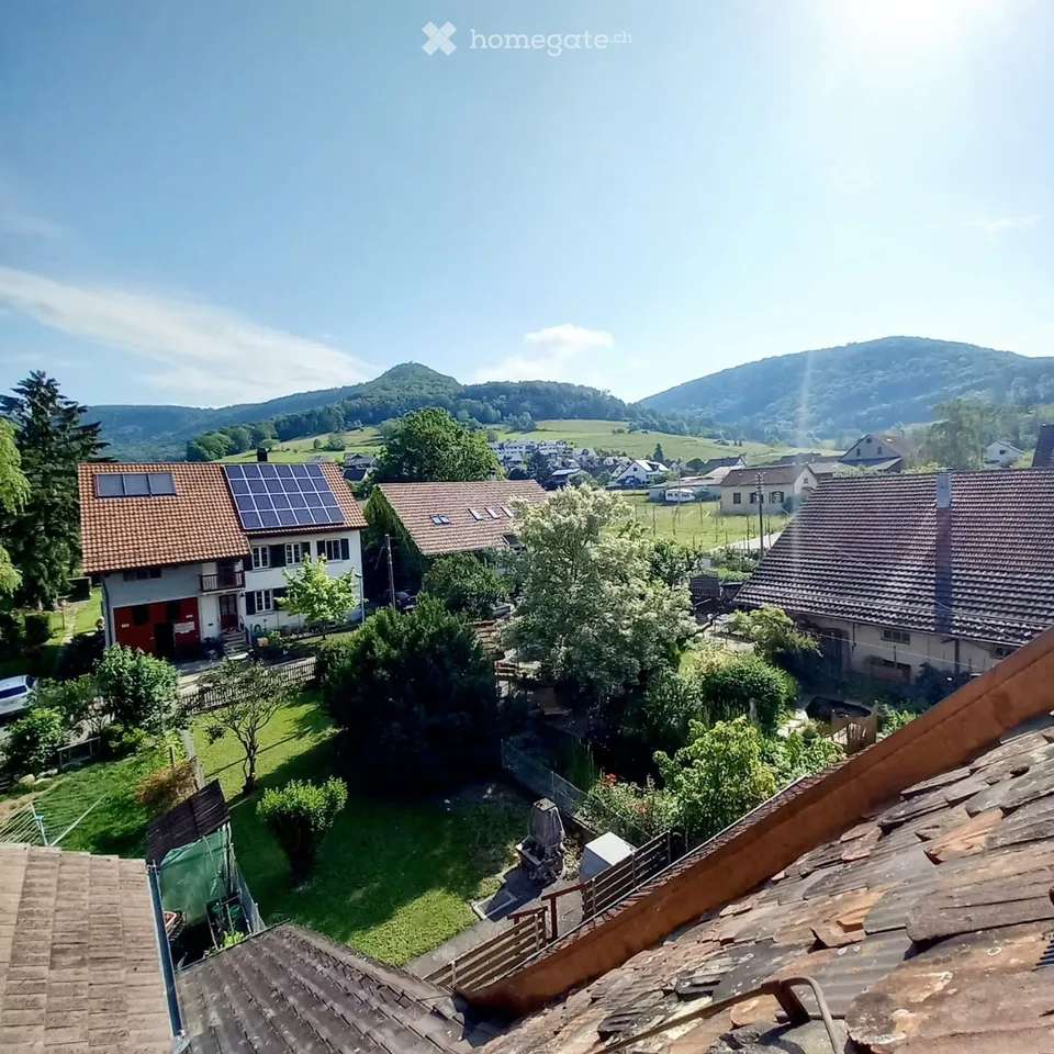 Appartement en duplex de 4,5 pièces avec loggia et part de jardin