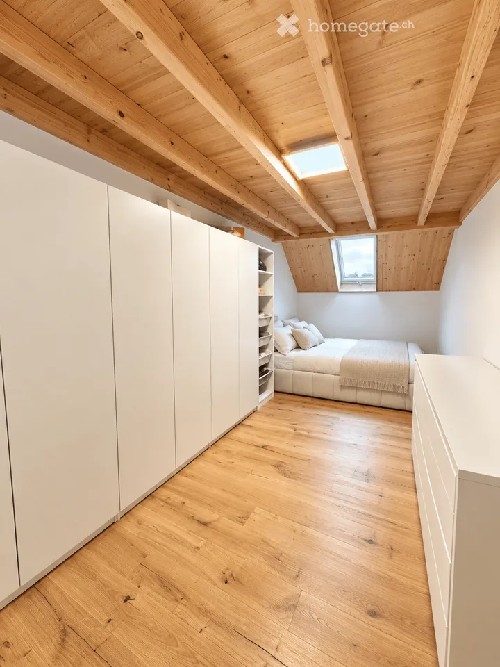 Appartement en duplex de 4,5 pièces avec loggia et part de jardin