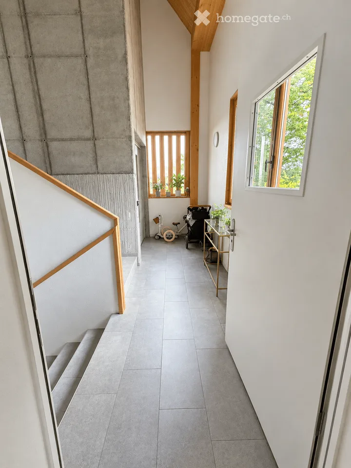 Appartement en duplex de 4,5 pièces avec loggia et part de jardin