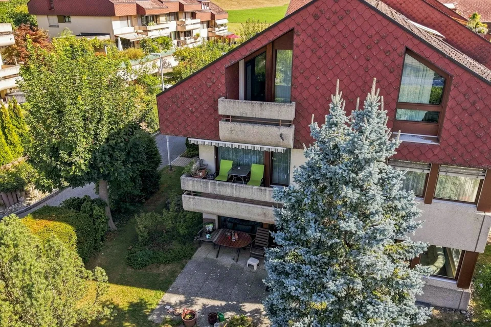 Spacious Home with a Far-Reaching View – photo 11 of 12