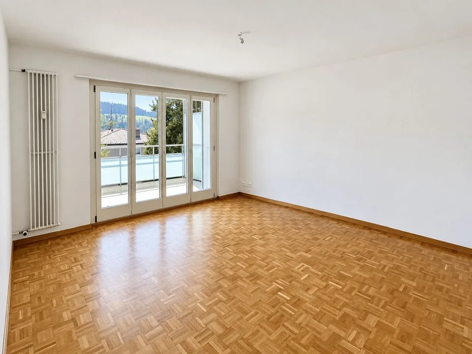 Appartement 4 pièces spacieux, 2e étage à droite
