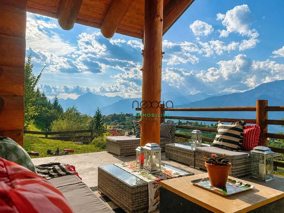 Chalet con vista panoramica e grande potenziale a Nax – foto 2 di 13