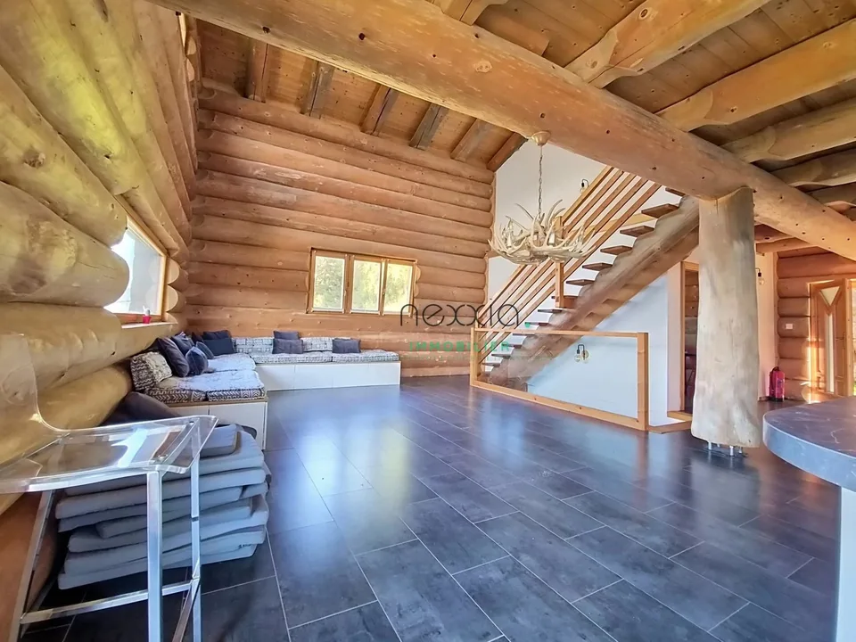 Chalet con vista panoramica e grande potenziale a Nax – foto 3 di 13