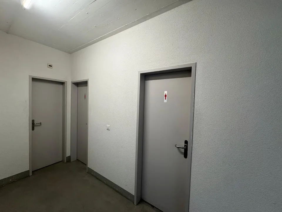 560m² - Flexible Commercial Space – versatile use in Münsingen – photo 4 of 6