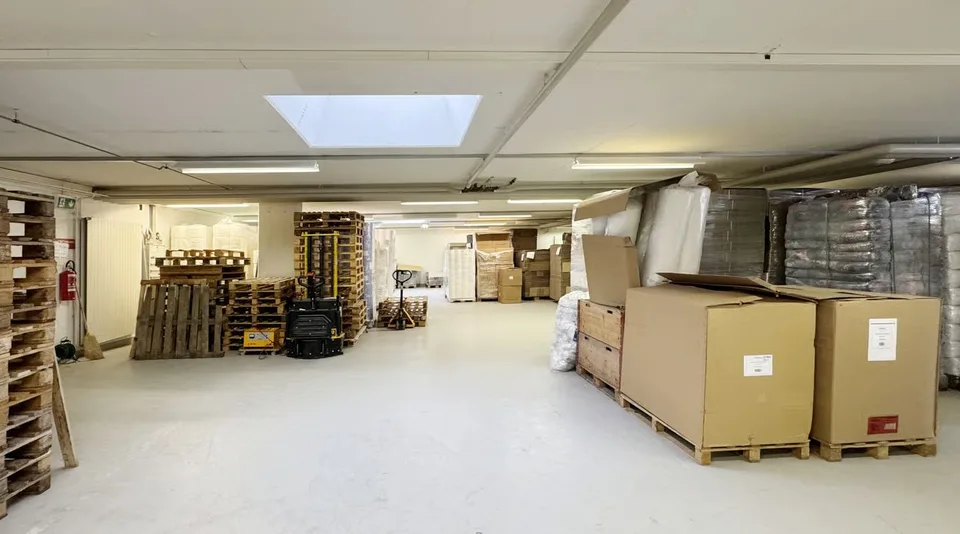 560m² - Flexible Commercial Space – versatile use in Münsingen – photo 2 of 6