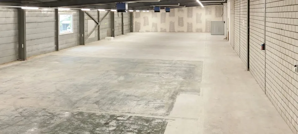 536m² - Versatile storage space in Münsingen – photo 3 of 4