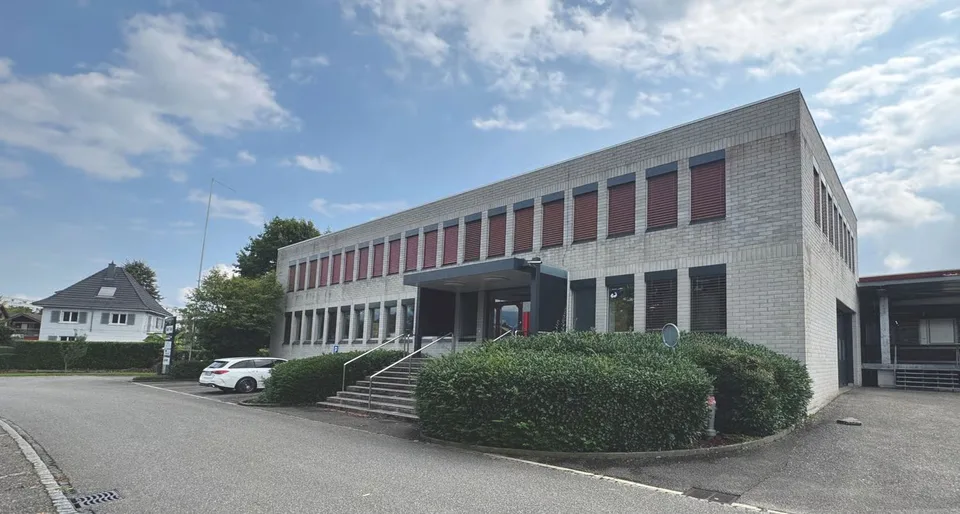 Affordable office space with 318 m² – ideal for SMEs or combination with storage – photo 13 of 15