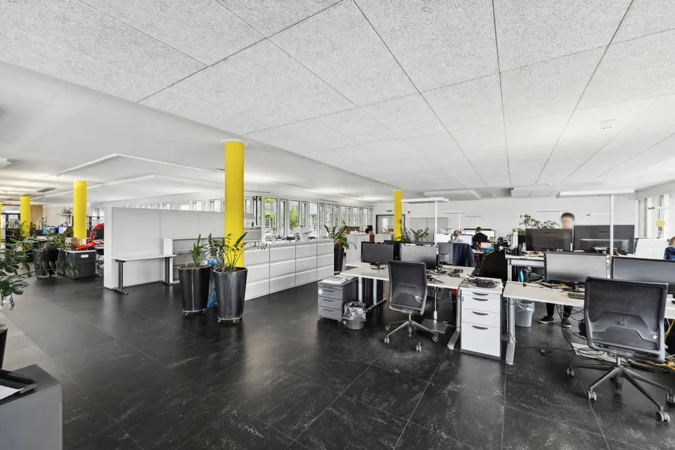 266m² - Modern office spaces in the heart of Zollikofen – photo 4 of 14
