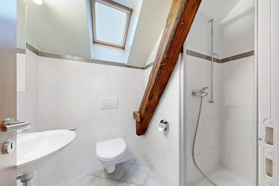Proprietà eccezionale con vista sul lago! – foto 10 di 24