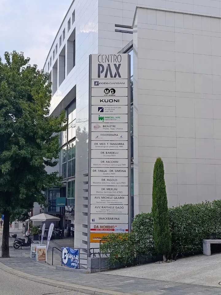 LOCARNO/MURALTO Spazio professionale di 73 m² fronte stazione – foto 2 di 13