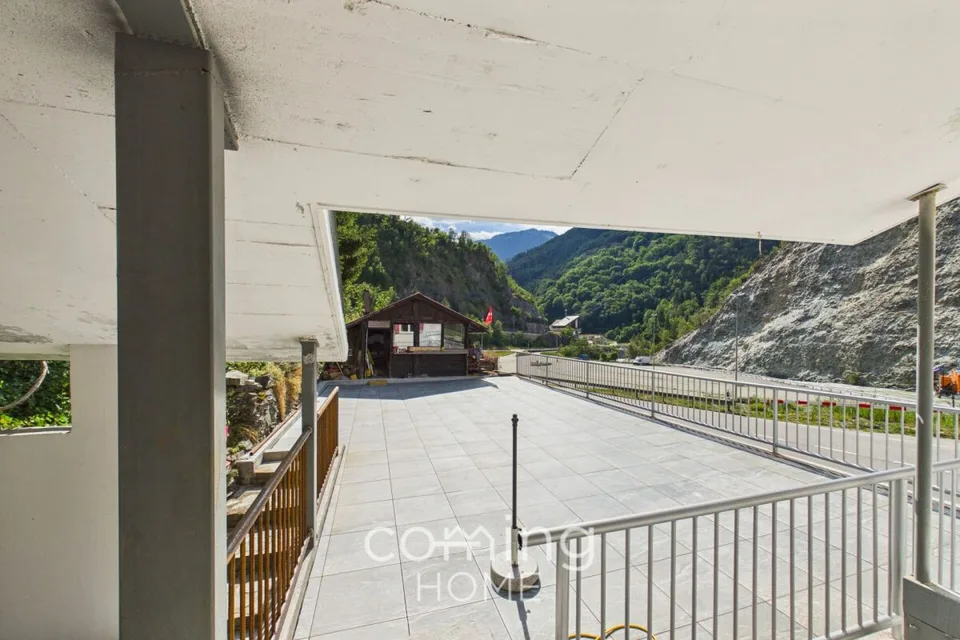 Casa multifamiliare con 11 appartamenti in posizione soleggiata a Grengiols – foto 10 di 18
