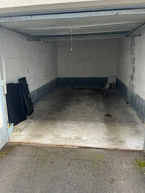 Garage im St. Johann zu vermieten BEFRISTET bis 30.04.27 – Foto 2 von 4
