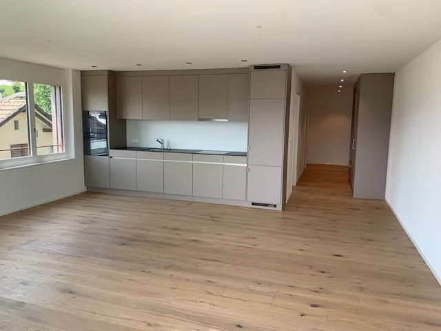 Attractive 2 1/2-room apartment in a central and quiet residential area