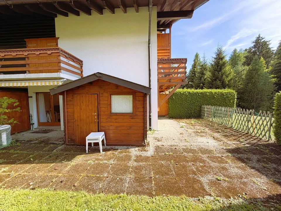 Zur Saison: Prächtiges 2.5-Zimmer-Wohnung renoviert - Geräumig & hell - Ruhige Lage - Gut gelegen - Schöne Aussicht