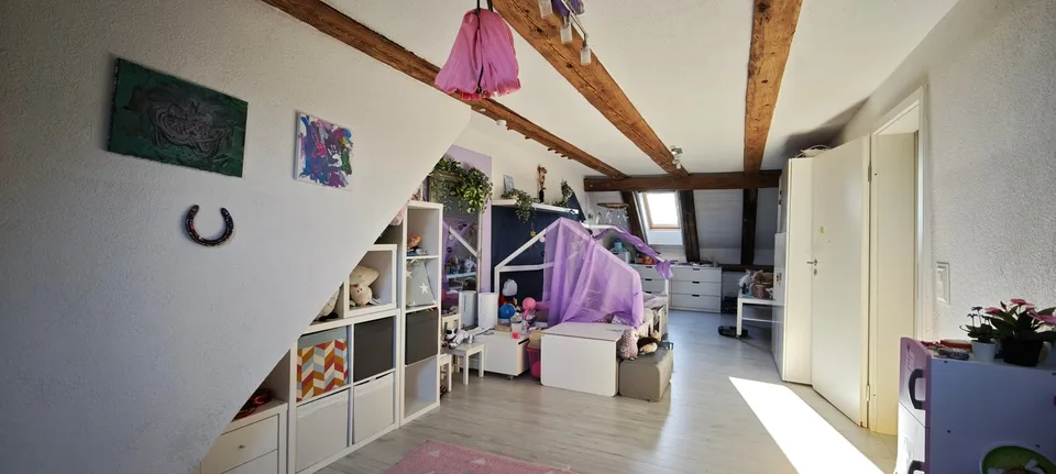 Casa unifamiliare di 6 1/2 locali con un appartamento annesso di 3 1/2 locali