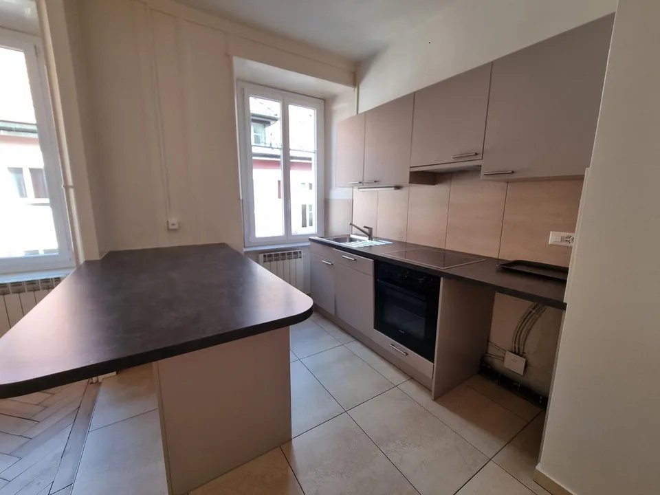 Appartamento di 4.5 locali in affitto – Rue du Parc 7, La Chaux-de-Fonds – foto 3 di 10
