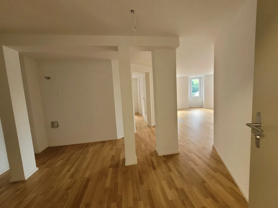 Ertragsstarkes Mehrfamilienhaus mit 10 Wohnungen in Schwanden GL – Foto 12 von 14