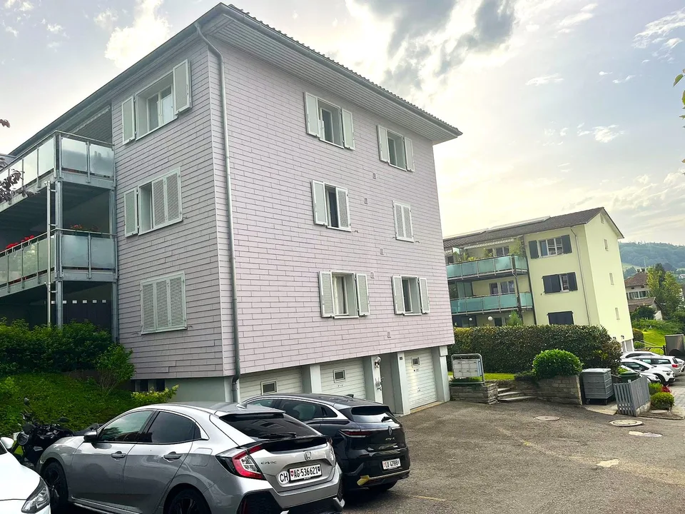 Appartement 4 pièces lumineux avec balcon à Beinwil am See – disponible immédiatement