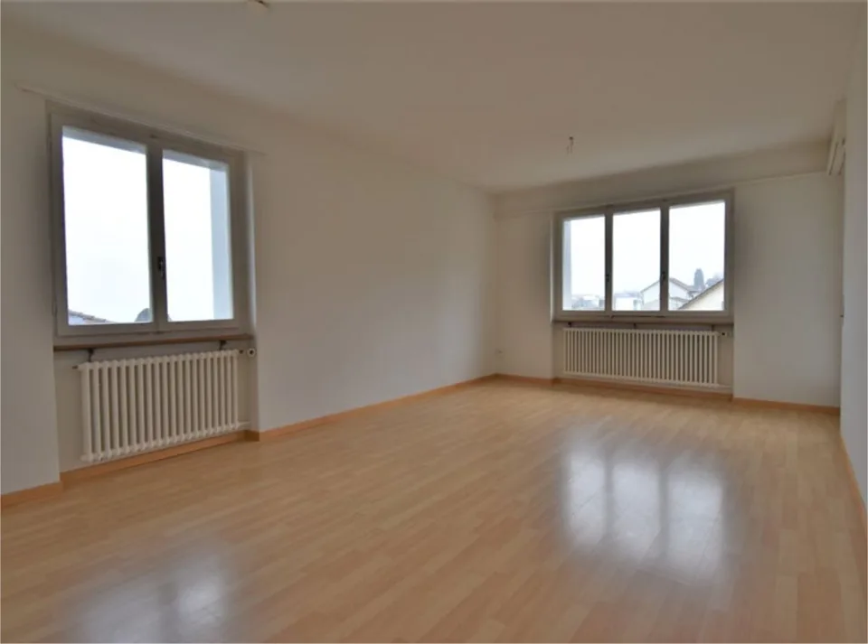 Appartement 4 pièces lumineux avec balcon à Beinwil am See – disponible immédiatement