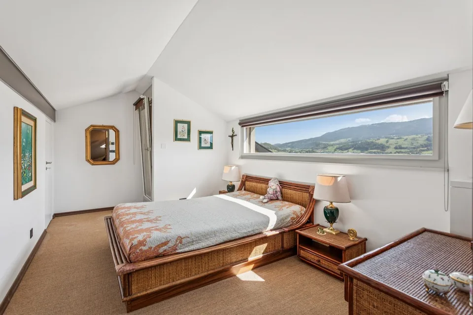 Sublimes Dachgeschoss-Duplex mit atemberaubendem Blick auf den Gruyère-See – Foto 3 von 22