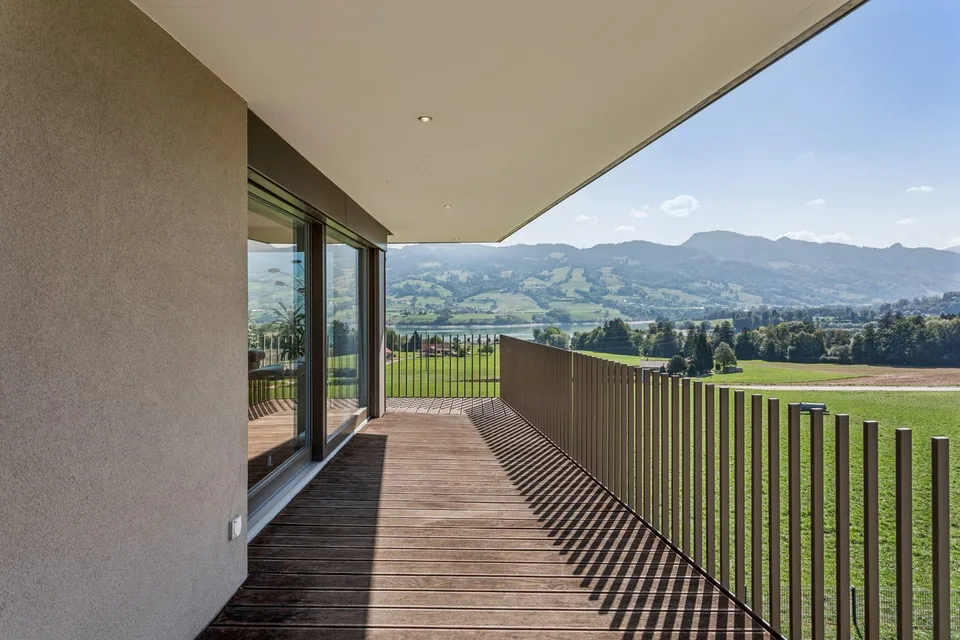 Sublimes Dachgeschoss-Duplex mit atemberaubendem Blick auf den Gruyère-See – Foto 4 von 22