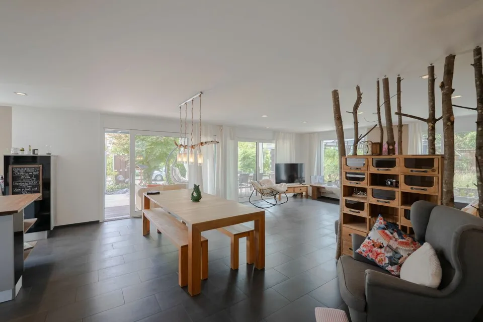 Einzigartige Architektur - Lichtdurchflutet - Grosszügig – Foto 8 von 21