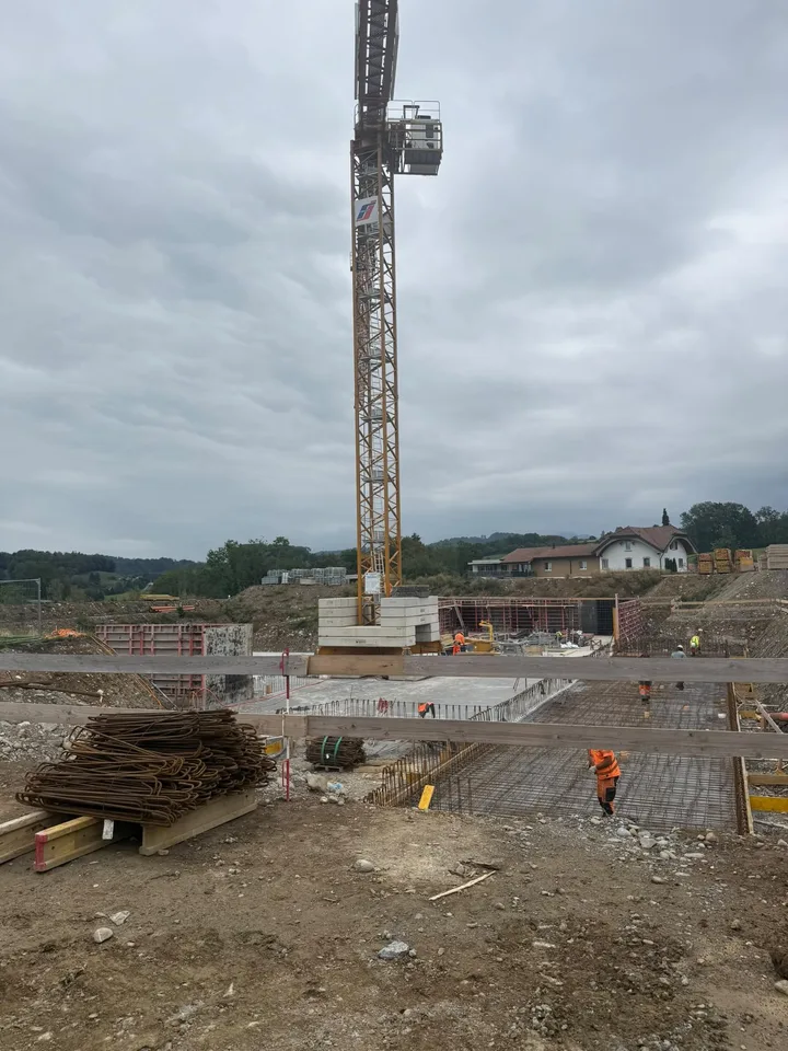 Kontemporäre Villen in Le Mouret (FR) – Baustelle im Gange – Foto 12 von 12