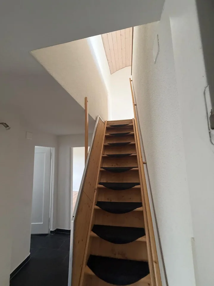Incantevole appartamento mansardato di 4 locali con vista a Lucerna-Reussbühl – foto 3 di 17
