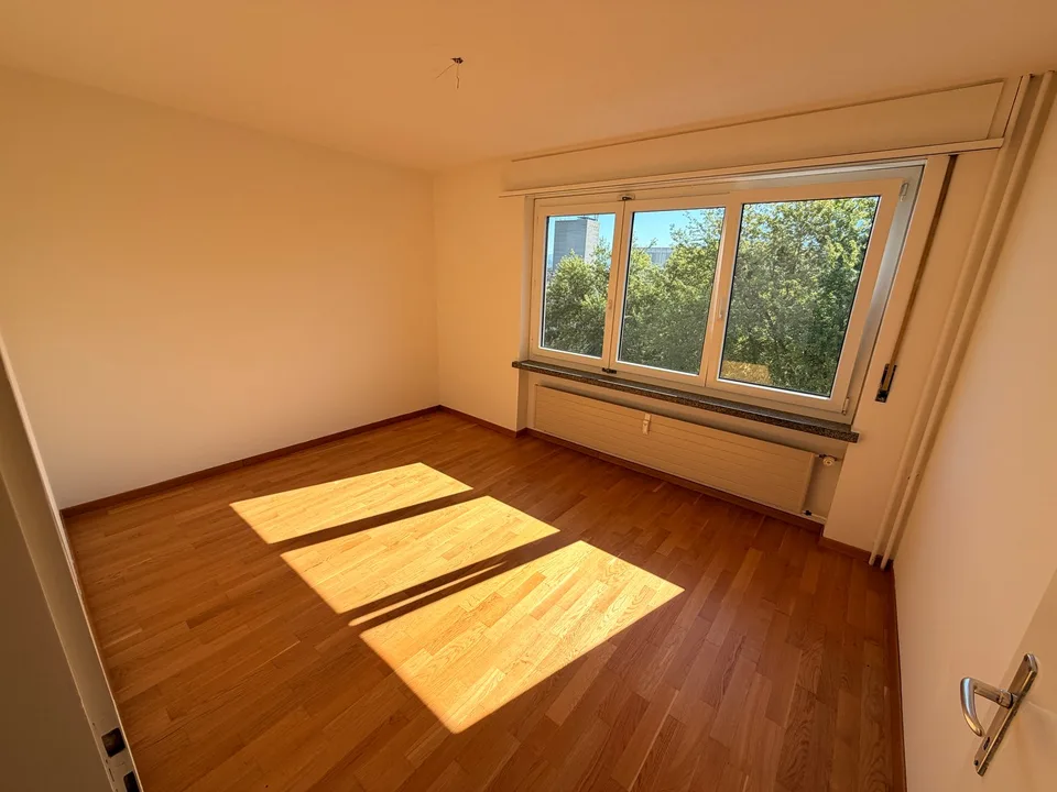 Bright 3.5-room apartment with balcony and beautiful view in Buchs SG