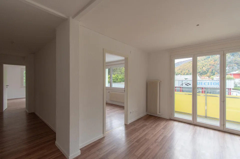 Apartment with 3.5 rooms and balcony