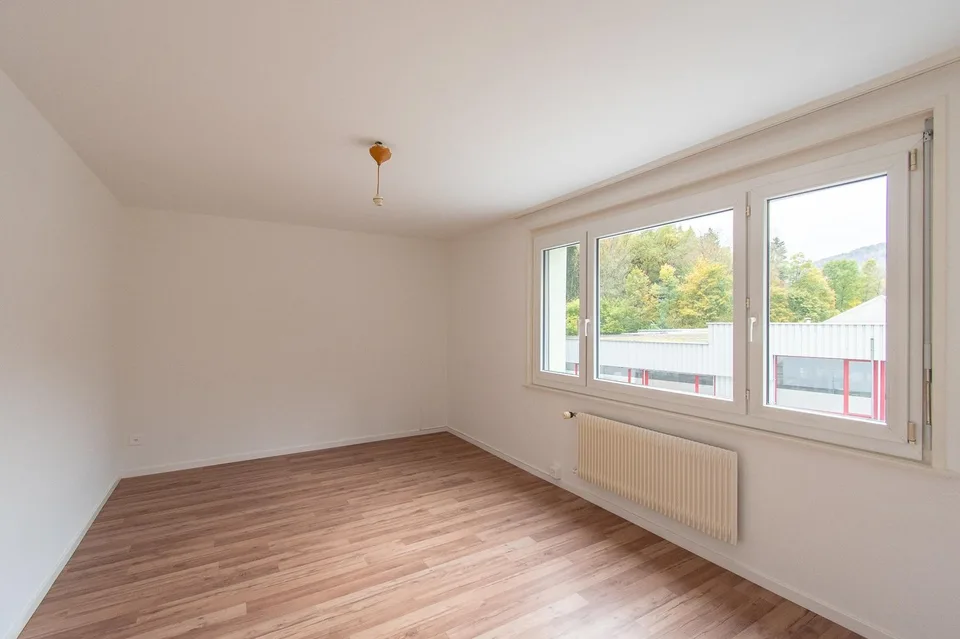Apartment with 3.5 rooms and balcony