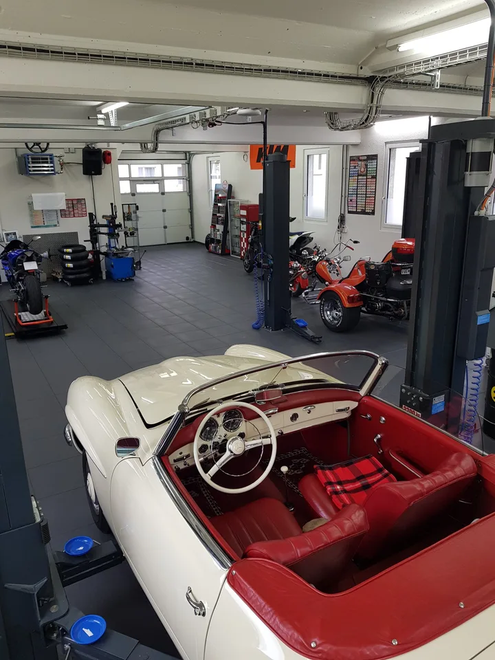 Atelier de car et de moto entièrement équipé avec 143 m² – photo 11 sur 15