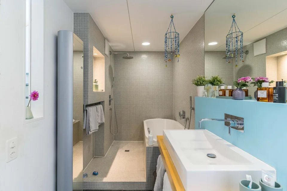 MODERNES 6.5 ZIMMER REIHENMITTELHAUS IN DER NÄHE VON BASEL – Foto 5 von 8