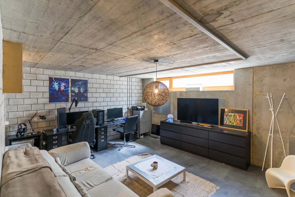 MODERNES 6.5 ZIMMER REIHENMITTELHAUS IN DER NÄHE VON BASEL – Foto 6 von 8