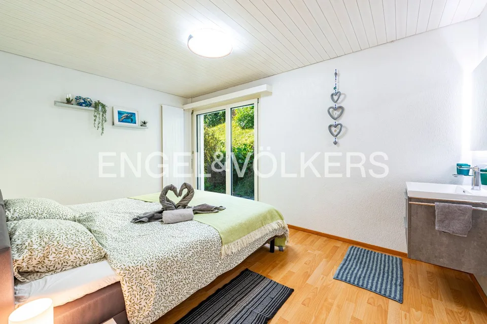 Vaste villa dans le vert avec beaucoup de potentiel – photo 6 sur 13
