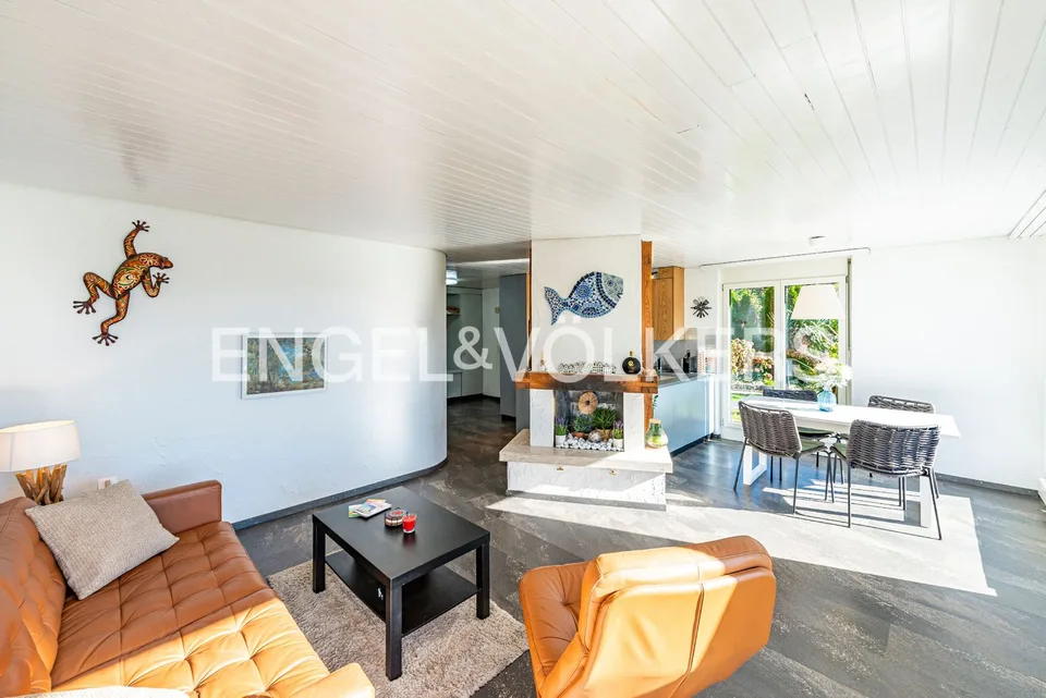 Vaste villa dans le vert avec beaucoup de potentiel – photo 3 sur 13